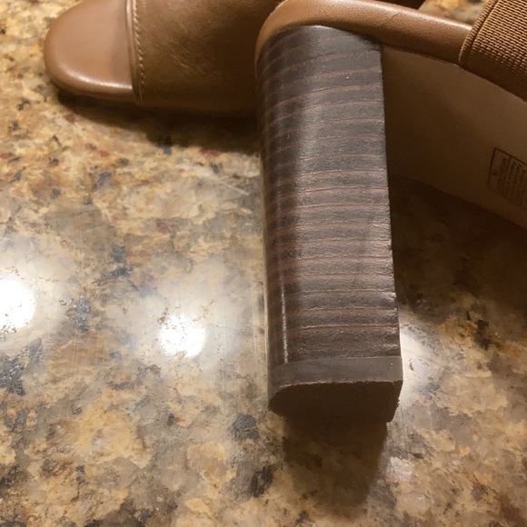 Slip on Leather brown high heels - Picture 10 of 10